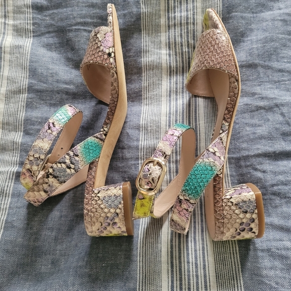 Authentic Kate Spade Faux Crocodile Sandals. Sz 5.5B - Picture 4 of 5